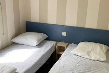 Camping pour 2 Personnes dans Éguzon-Chantôme, Région de La Châtre, Photo 1