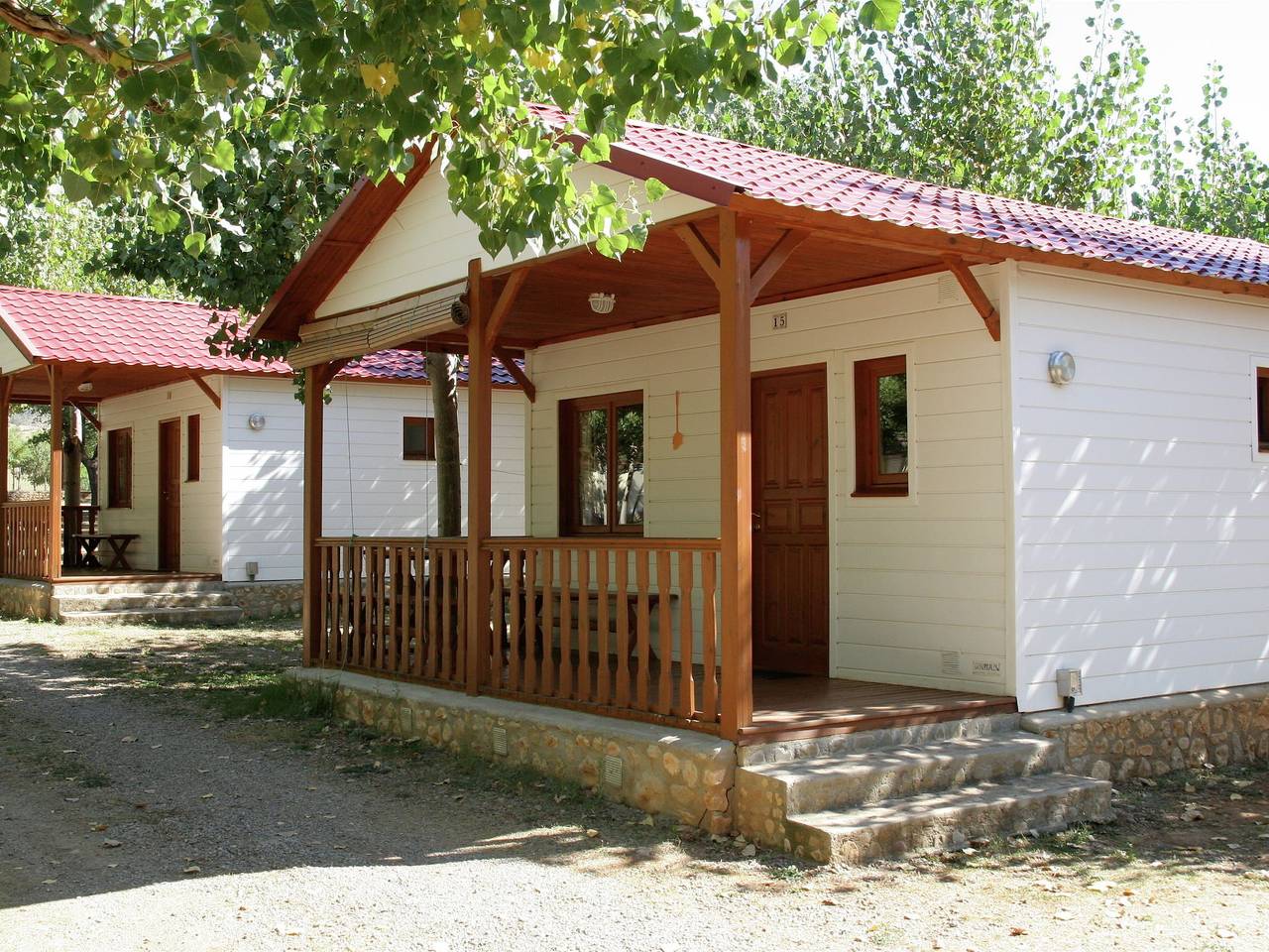 Bungalow en España con terraza y vistas in Isábena, Pirineos