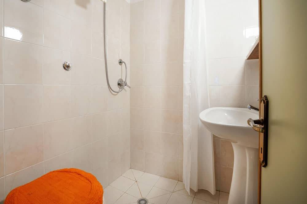 Appartamento intero, Splendido appartamento a Verni (Lu) con Wifi in Gallicano, Garfagnana