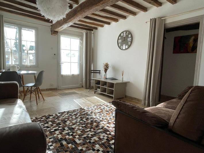 Location de vacances pour 7 personnes, avec terrasse, animaux acceptés à Bois-Jérôme-Saint-Ouen - 2