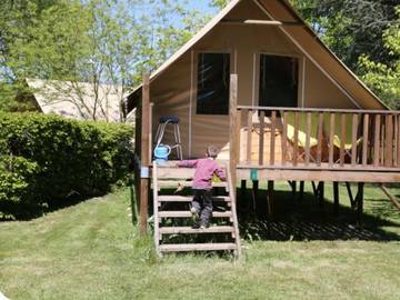 Bungalow für 4 Personen in Villars-les-Dombes, Bourg-en-Bresse und Umgebung, Bild 2