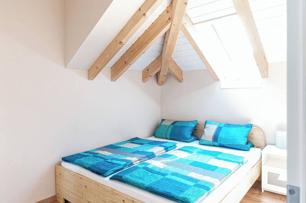Ganze Wohnung, Ferienwohnung Bad Camberg  - Apartment Goldener Grund in Bad Camberg, Landkreis Limburg-Weilburg