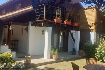 Gîte pour 5 personnes, avec sauna ainsi que jardin et jacuzzi dans Losse