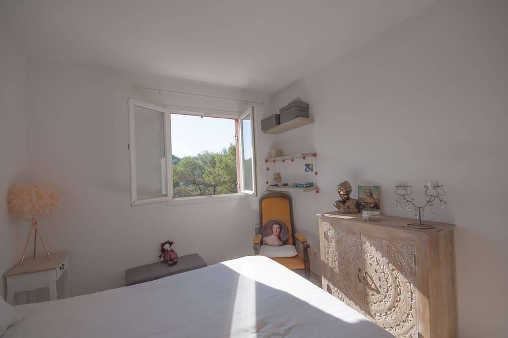 Ganze Wohnung, Very nice 2-room apartment in the forest 10 minutes from the beach in Mougins, Cannes und Umgebung
