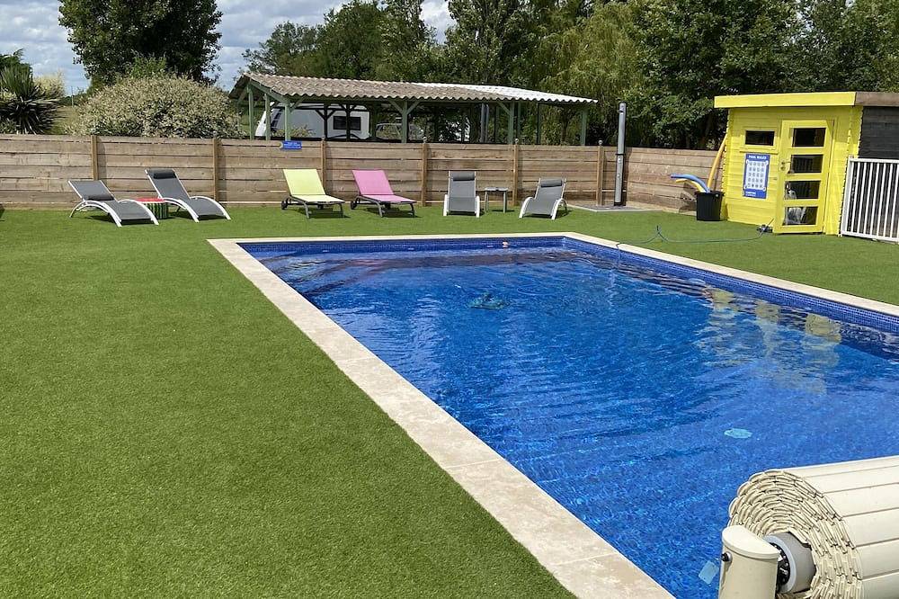 3* Gite In Loire.  Tranquil setting in the beautiful countryside in Cléré-sur-Layon, Vallée de la Loire