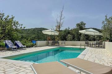 Gîte pour 6 personnes, avec balcon et jardin à Mòdolo