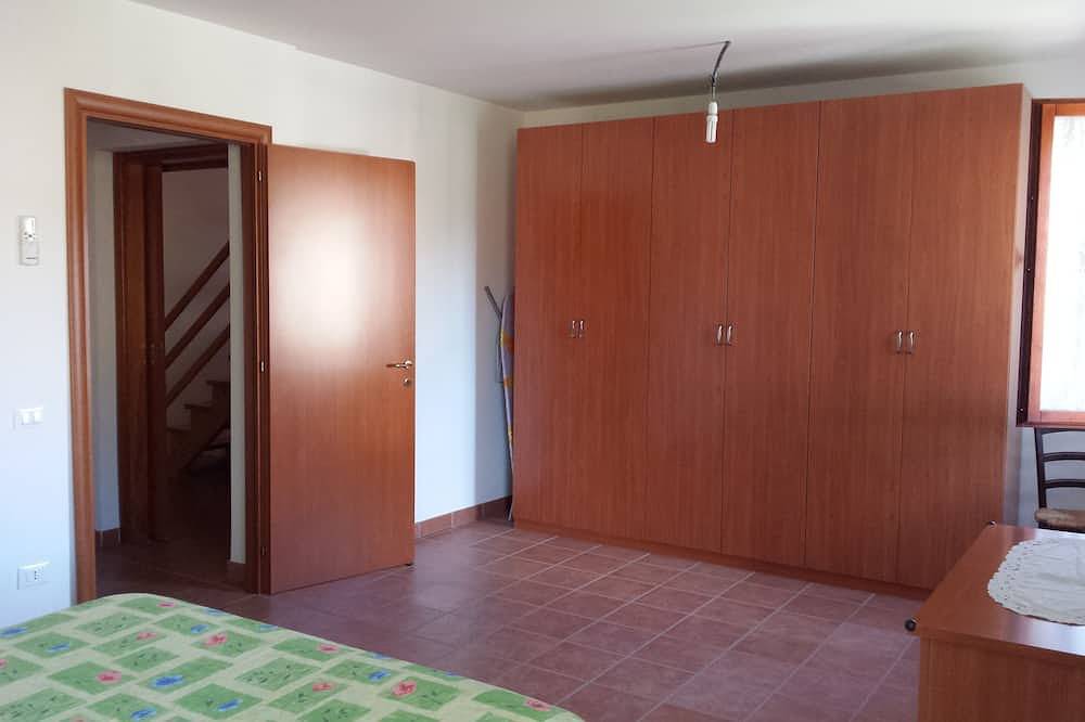 Apartamento entero, Capoterra: Costa sur de Cerdeña - Alquilo piso en la villa in Capoterra, Provincia de Cagliari