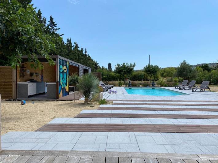 Location de vacances pour 10 personnes, avec piscine et jardin à Châteauneuf-les-Martigues - 2