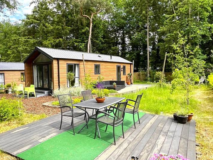 Chalet voor 4 personen, with Terras and Zwembad as well as Uitzicht in Harderwijk