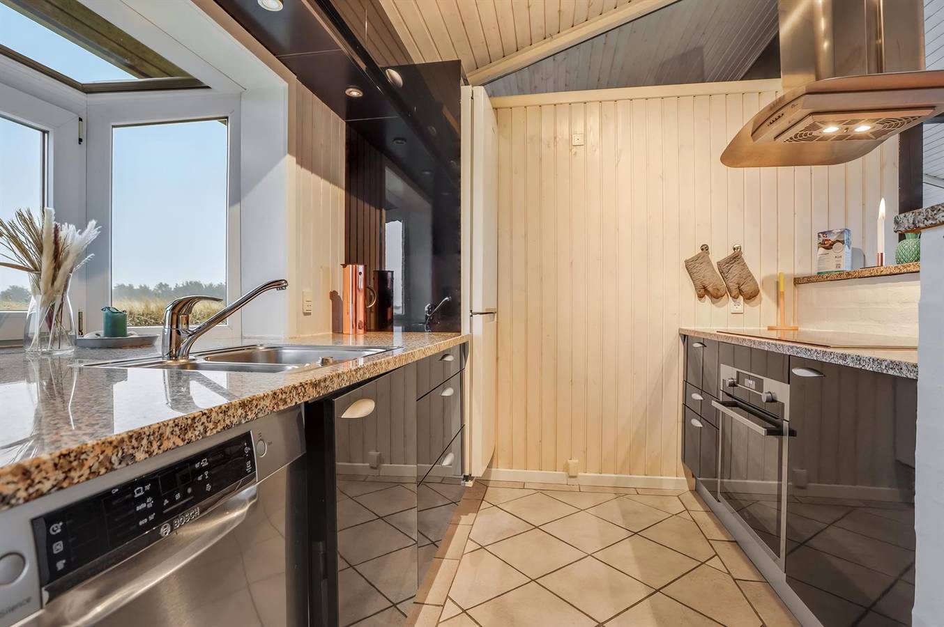 Awesome home in Løkken w/ 4 Bedrooms, Sauna and Wifi in Kettrup Bjerge, Hjørring und Umgebung