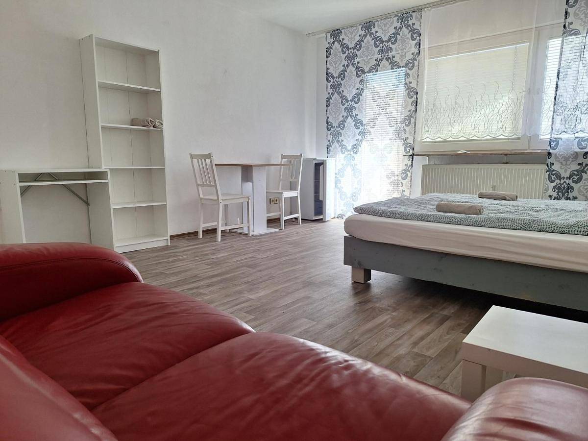 Appartement de vacances entier, Budget Double or Twin Room in Dietzenbach, Arrondissement d'Offenbach