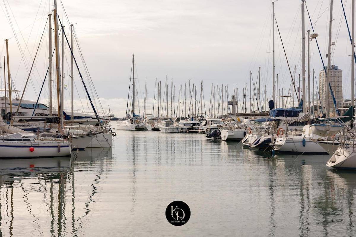 Appartement entier, "Proximité" - proche port de plaisance et commodités in Port-de-Bouc, Côte méditerranéenne (France)