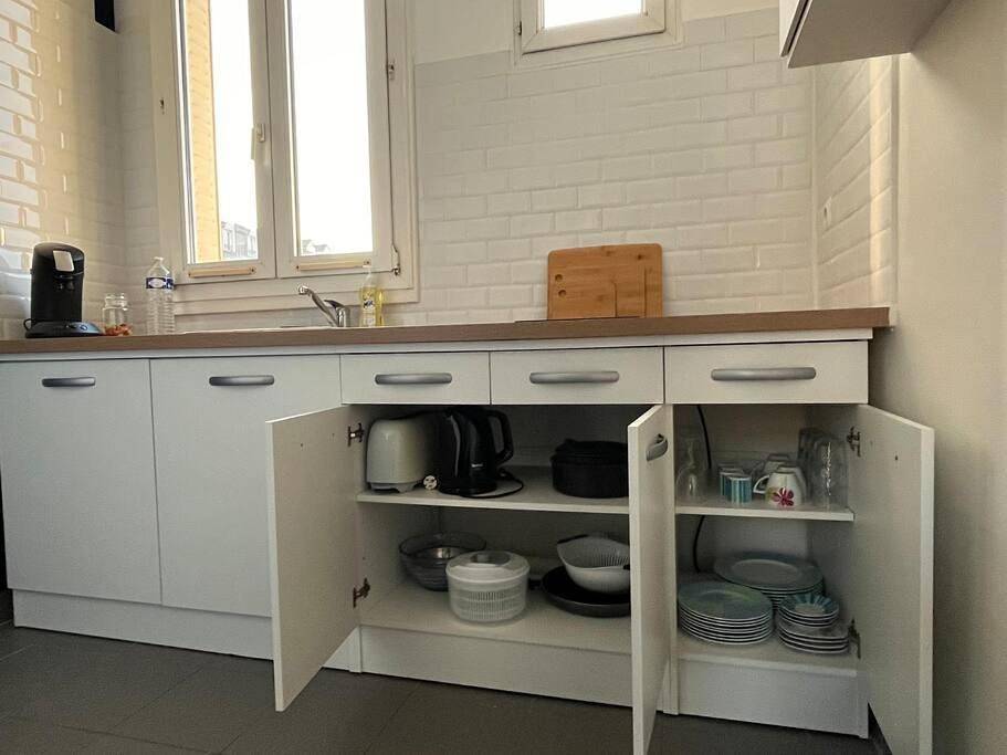 Appartement entier, One-Bedroom Apartment in Les Pavillons-sous-Bois, Seine-Saint-Denis