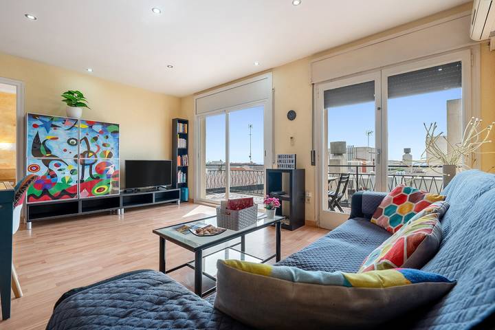 Apartamento entero, Apartamento '5 Minutos De La Playa Torredembarra' con balcón, Wi-Fi y aire acondicionado in Torredembarra, Costa Dorada