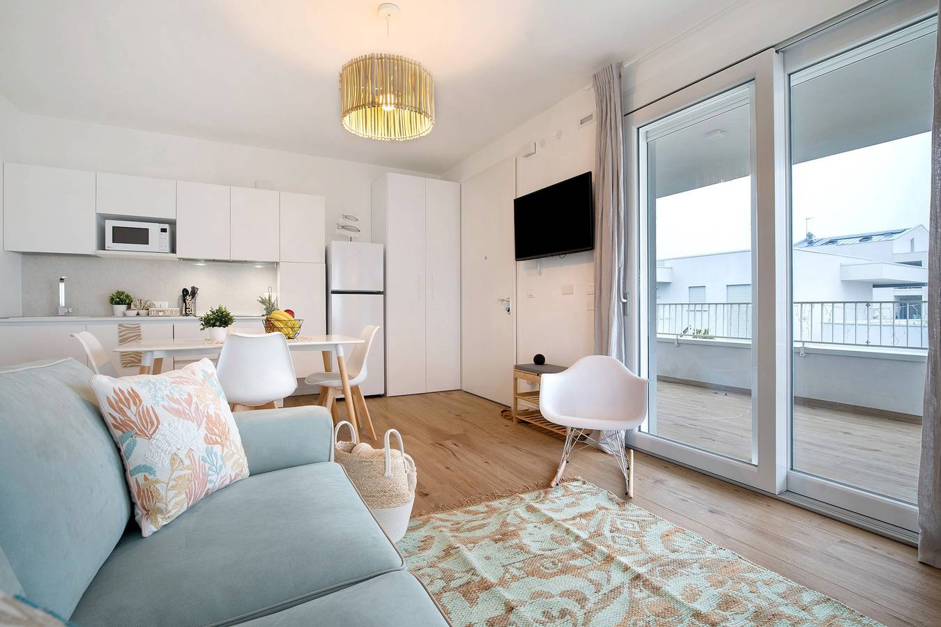 Appartamento intero, Appartamento 'Superior 3' con terrazza privata, Wi-Fi e aria condizionata in Lido di Jesolo, Jesolo