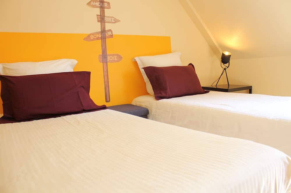 The little sea of Gâvres in Merlevenez, Côte des Mégalithes