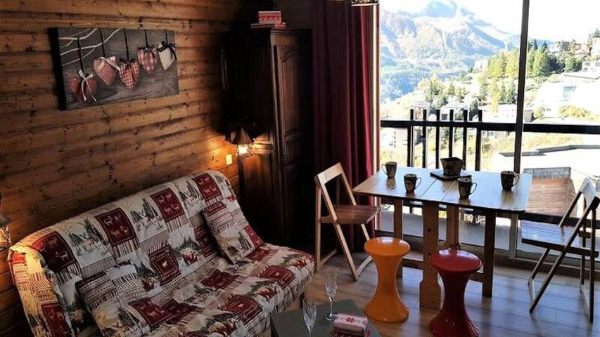 Chalet pour 5 personnes, avec balcon à Orcières