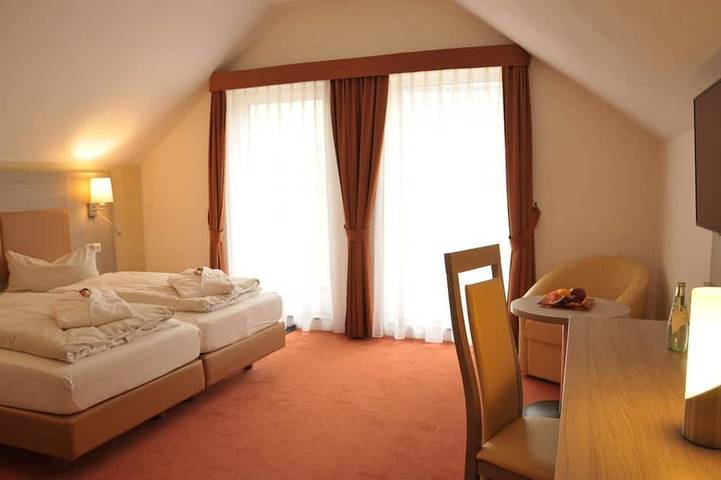 Ferienhaus für 2 Personen, mit Sauna und Whirlpool sowie Terrasse