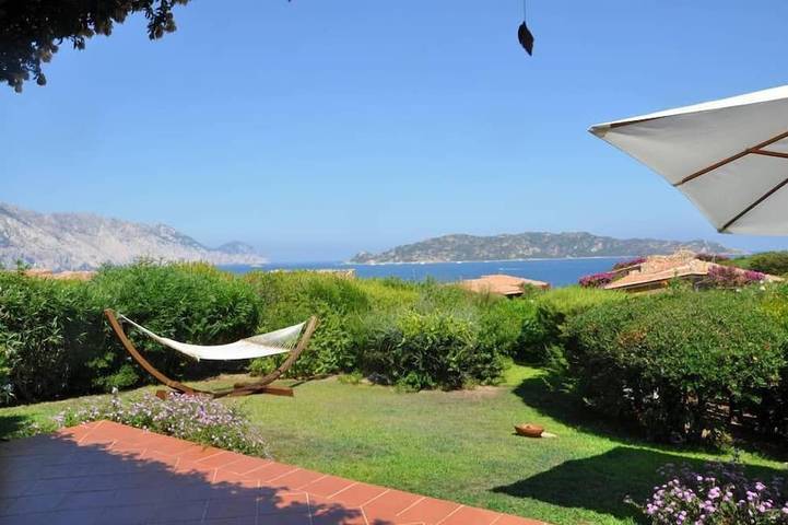 Villa pour 6 personnes, avec jardin et balcon à San Teodoro