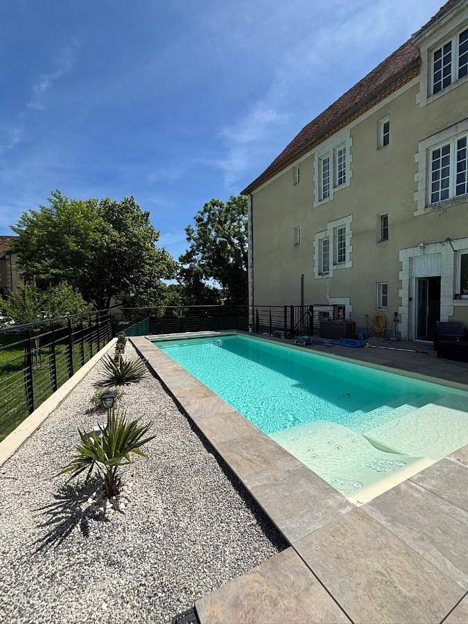Chambre d’hôte pour 4 personnes, avec jardin ainsi que piscine et jacuzzi - 1