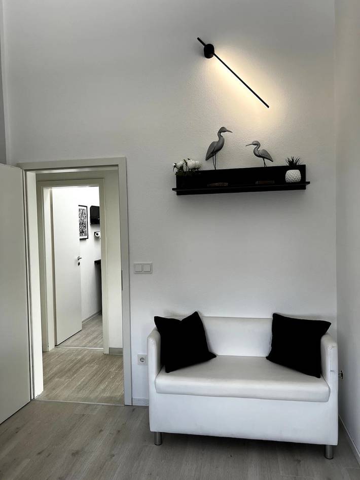 Ganzes Studio, Einzimmerapartment 'Lorenz' mit Wlan in Olching, Landkreis Fürstenfeldbruck