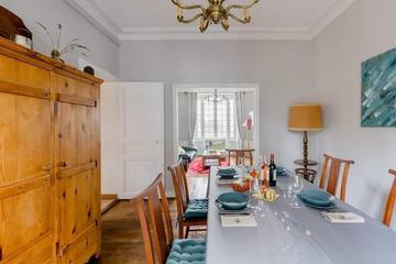 Gîte pour 6 personnes, avec jardin et terrasse à Hédé-Bazouges