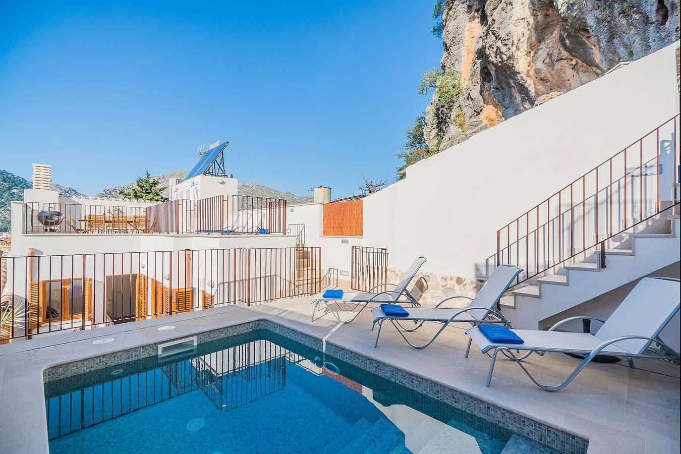 Townhouse Can Coa by Sunvillas Mallorca in Pollença Stadt, Pollença