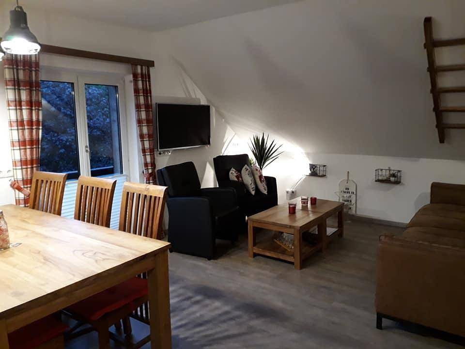 Ganze Ferienwohnung, Ferienwohnung für 14 Personen mit Balkon in Sankt Michael im Lungau, Lungau