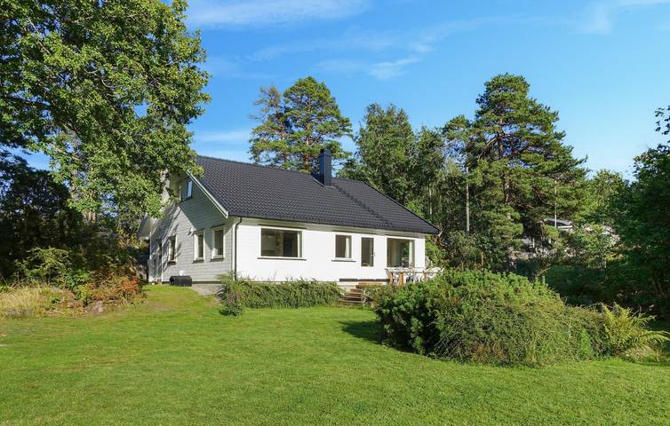 Feriehus for 13 personer, med Hage i Sandefjord 