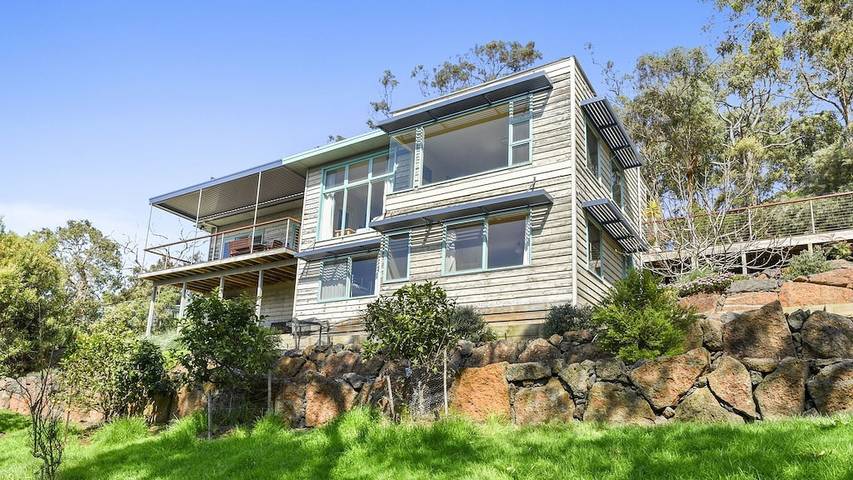 Holiday home for 14 people, with garden in Wye River
