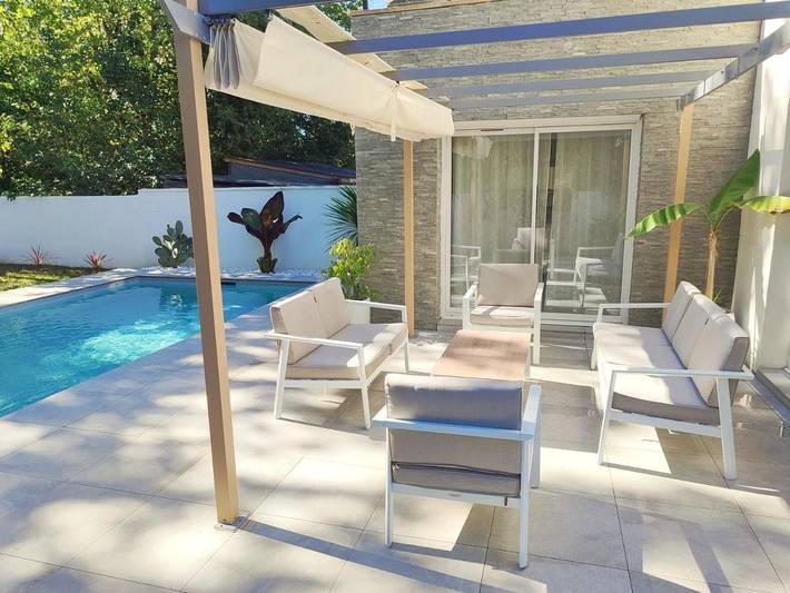 Location de vacances pour 11 personnes, avec jardin ainsi que piscine et vue à Floirac - 4