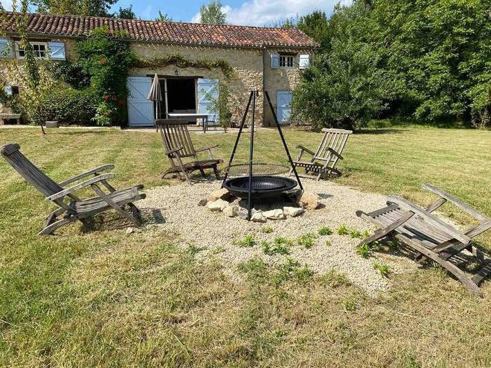 Location de vacances pour 14 personnes, avec Terrasse et Jardin ainsi que Piscine et Vue à Albas - 4