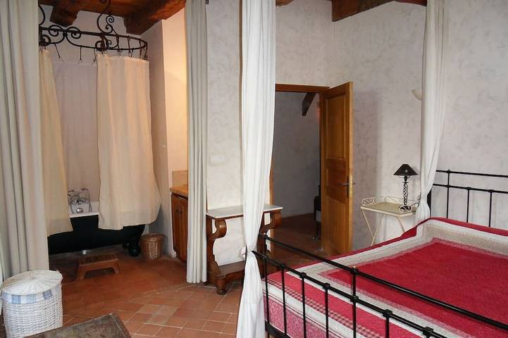 Location de vacances pour 6 personnes, avec jardin et terrasse à Cherveix-Cubas - 3