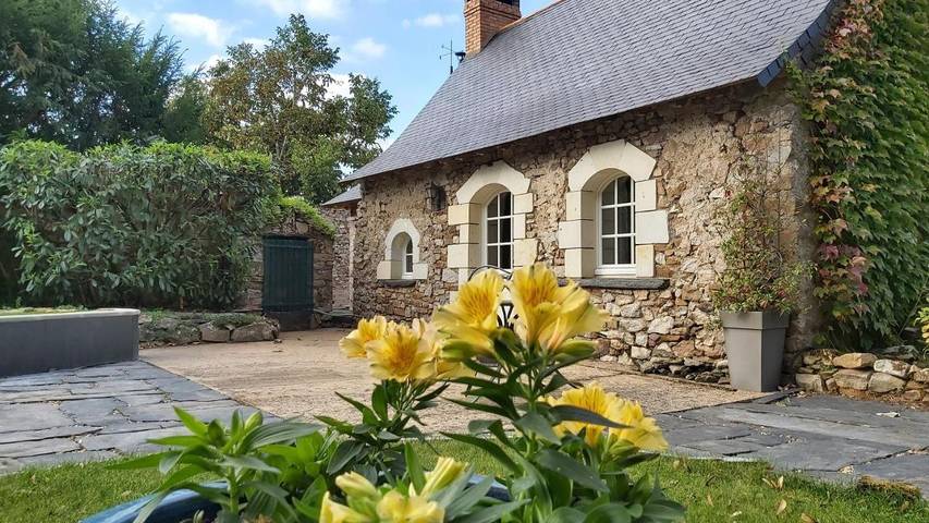 Location de vacances pour 2 personnes, avec terrasse à Saint-Sulpice (Maine-et-Loire) - 2