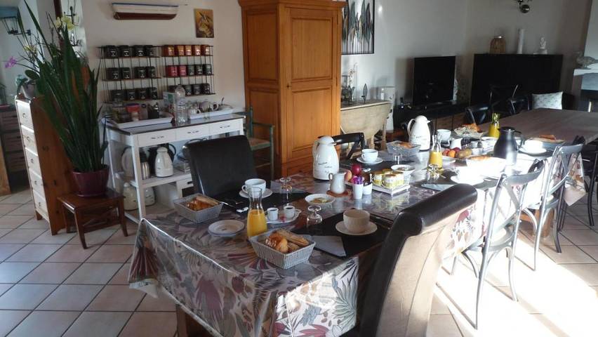 Location de vacances pour 3 personnes, avec Terrasse et Jardin à l' Île d'Yeu