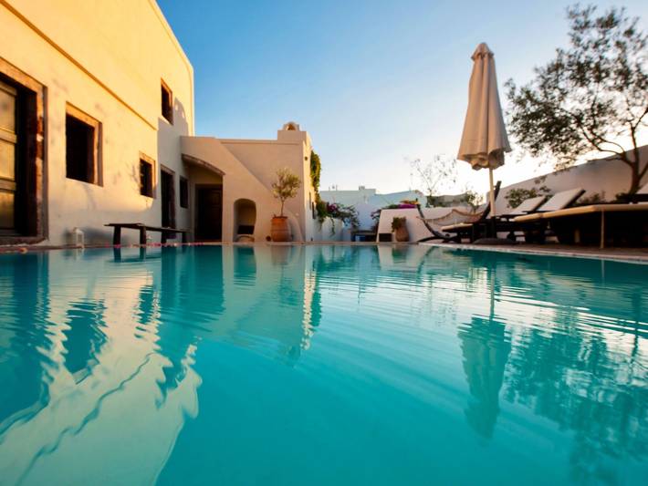 Location de vacances pour 4 personnes, avec piscine et jardin à Megalochori - 2