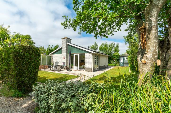 Ferienhaus für 4 Personen, mit Balkon/Terrasse und Terrasse sowie Garten in Petten - 2