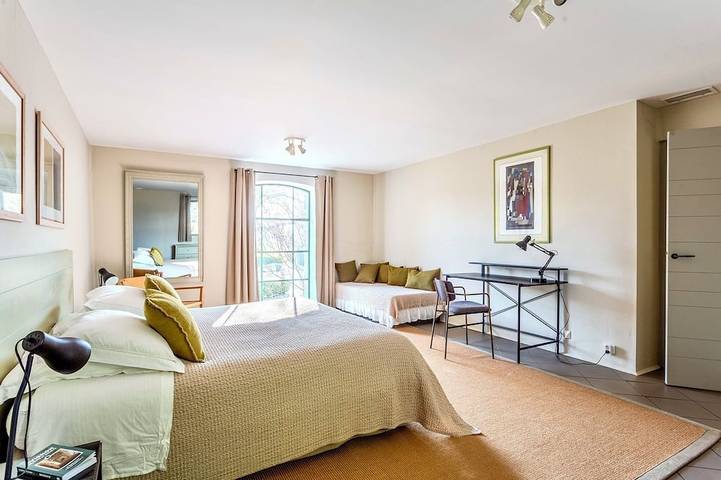 Location de vacances pour 11 personnes, avec jardin à Cairanne - 2