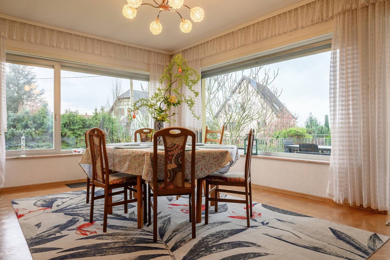 Ferienhaus „Villa für 8 Personen – Porte du Ried“ mit Bergblick, privater Terrasse & Wlan in Holtzwihr, Colmar und Umgebung