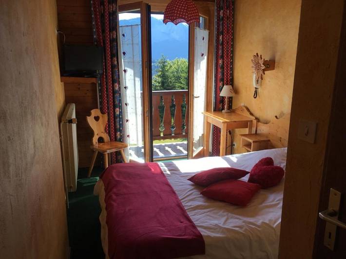 Hôtel pour 2 personnes, avec Balcon et Terrasse ainsi que Jardin et Sauna à Bellevaux