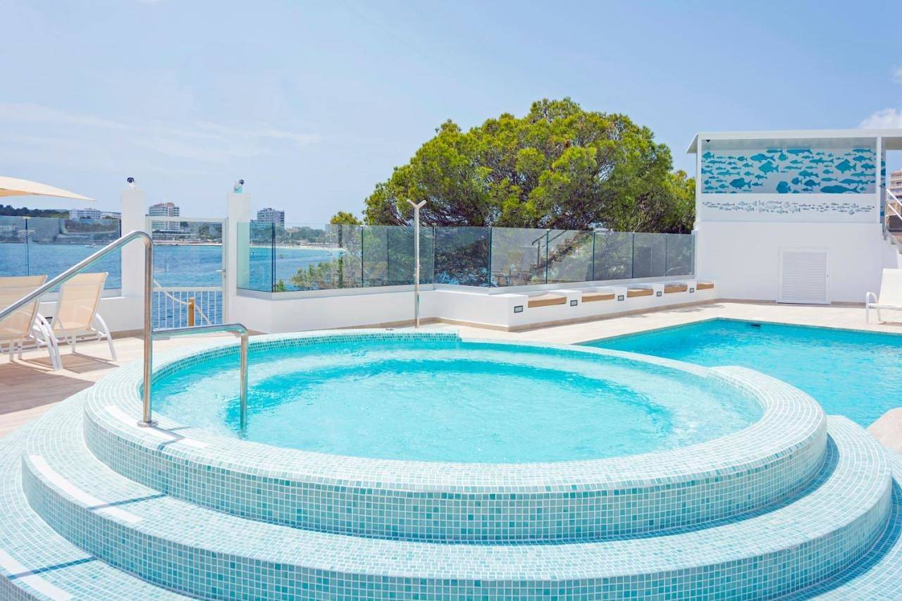 Hsm Sandalo Beach in Torrenova (Spanien), Calvià