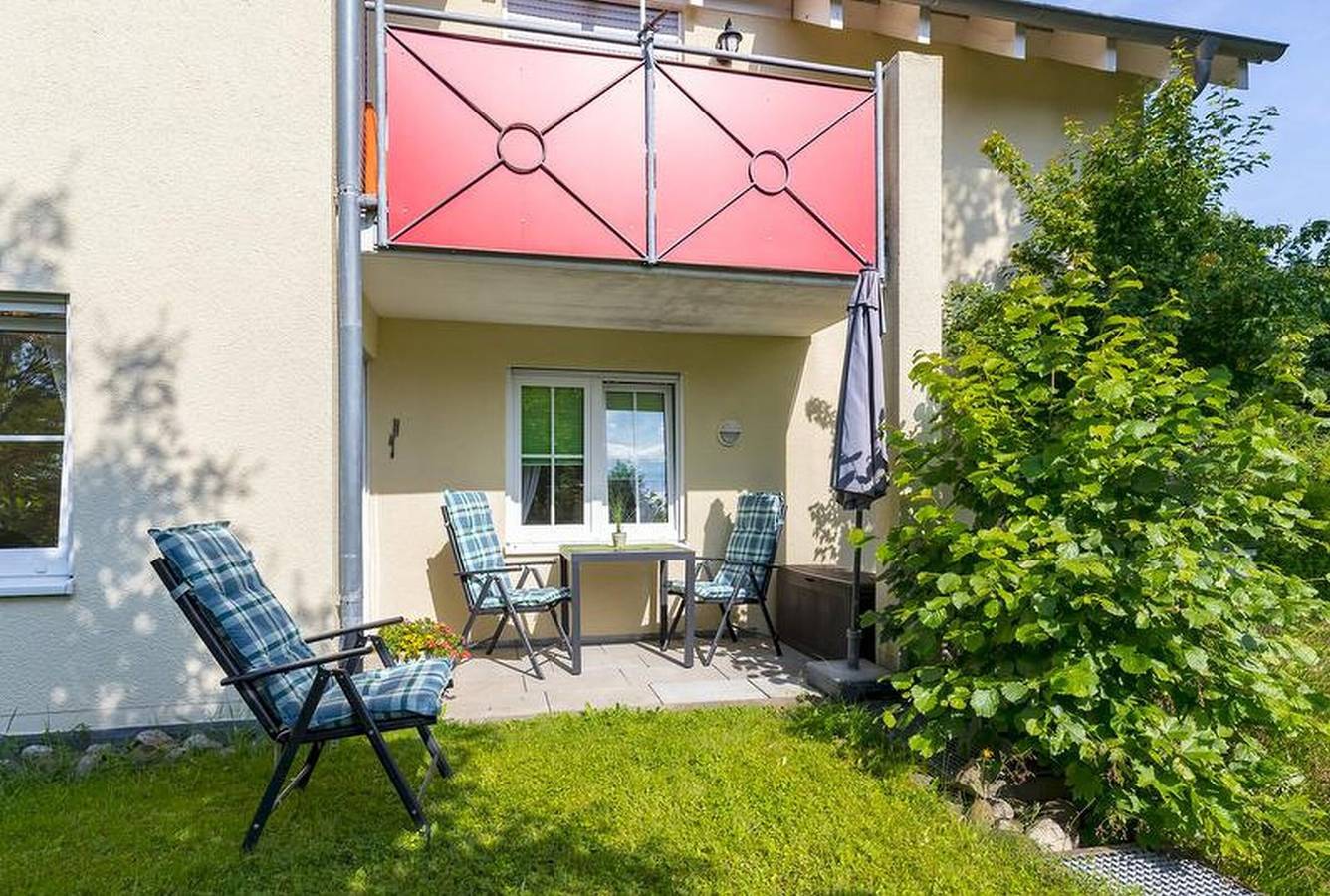 Entire apartment, Apartment 'Manns' with Shared Garden, Balcony and Wi-Fi in Wasserburg (Bodensee), Bavarian Swabia