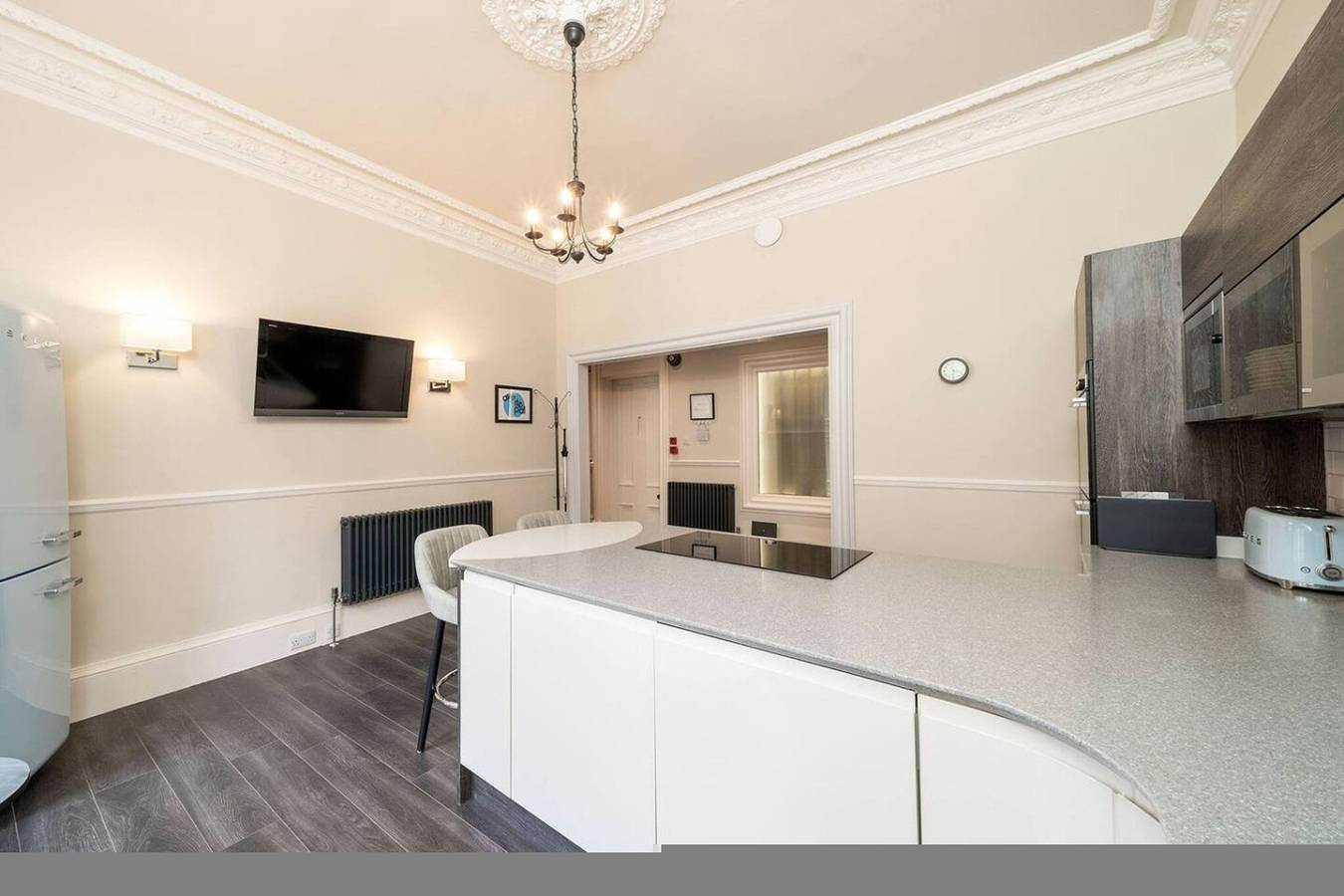 Entire apartment, Cordis Apartment - A Trendsetter's Residence in Dundee, Angus