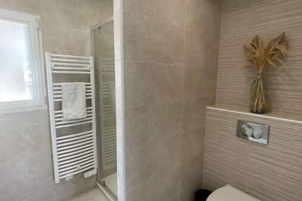 Entire apartment, Superbe T2 Neuf à Carry le Rouet Avec Toit Terrasse Privatif in Carry-le-Rouet, Istres region