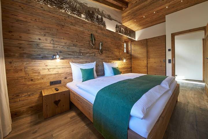 Chalet für 6 Personen, mit Sauna und Balkon in Saalbach - 3