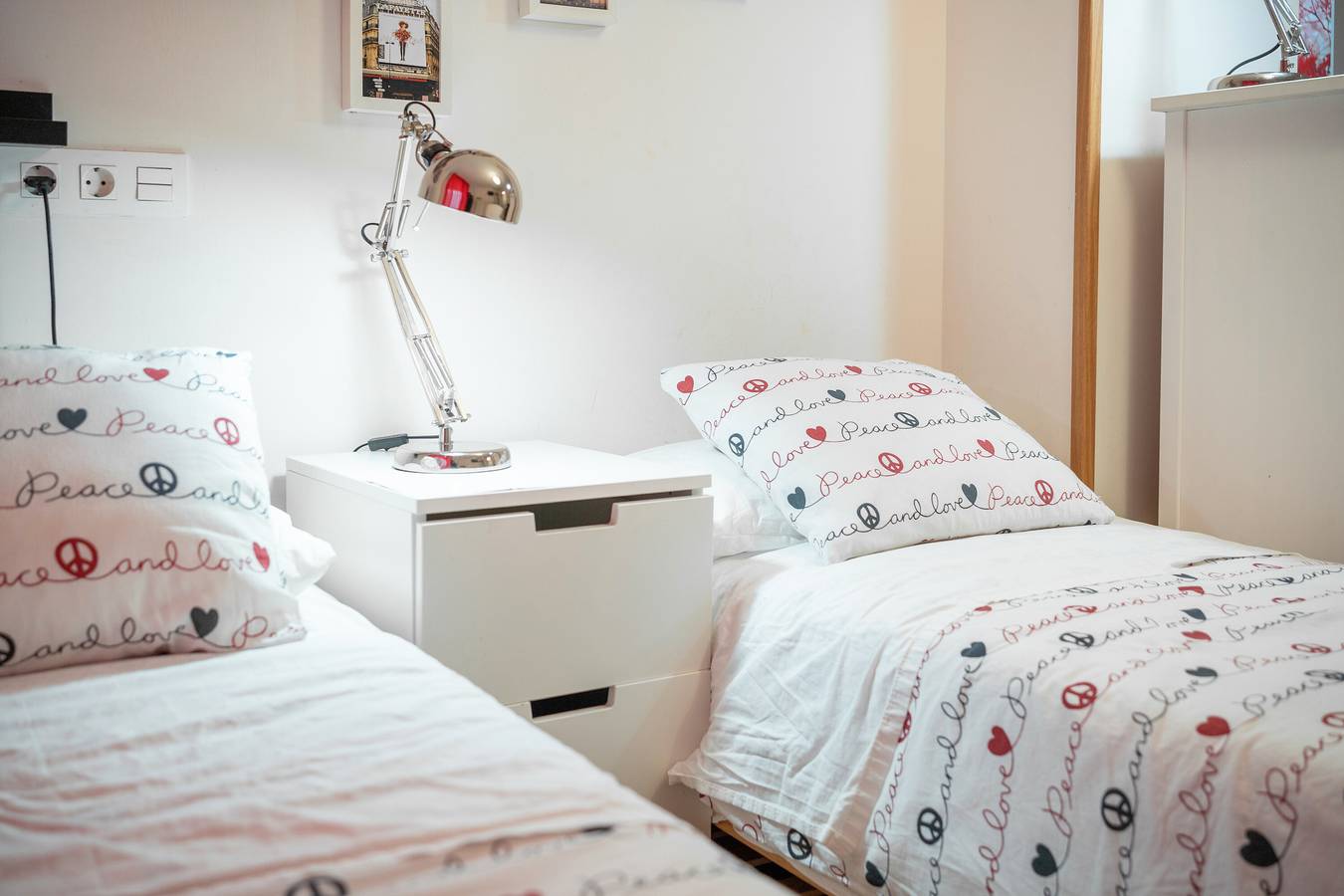 Habitación 'Habitación París' con Wi-Fi in Gijón, Costa Verde