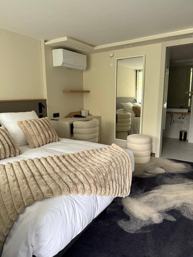 Hôtel pour 2 personnes, avec vue et terrasse, animaux acceptés à Contrexéville - 2