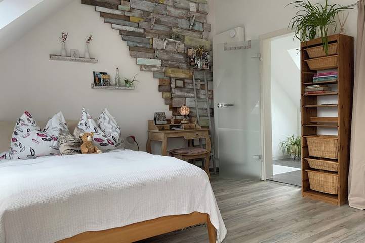 Ferienwohnung für 2 Personen, mit Terrasse und Garten in Beratzhausen