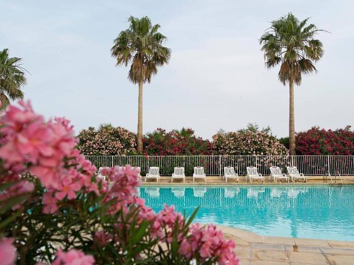 Gîte pour 2 personnes, avec piscine et balcon/terrasse dans Plage du Port Fréjus - 3