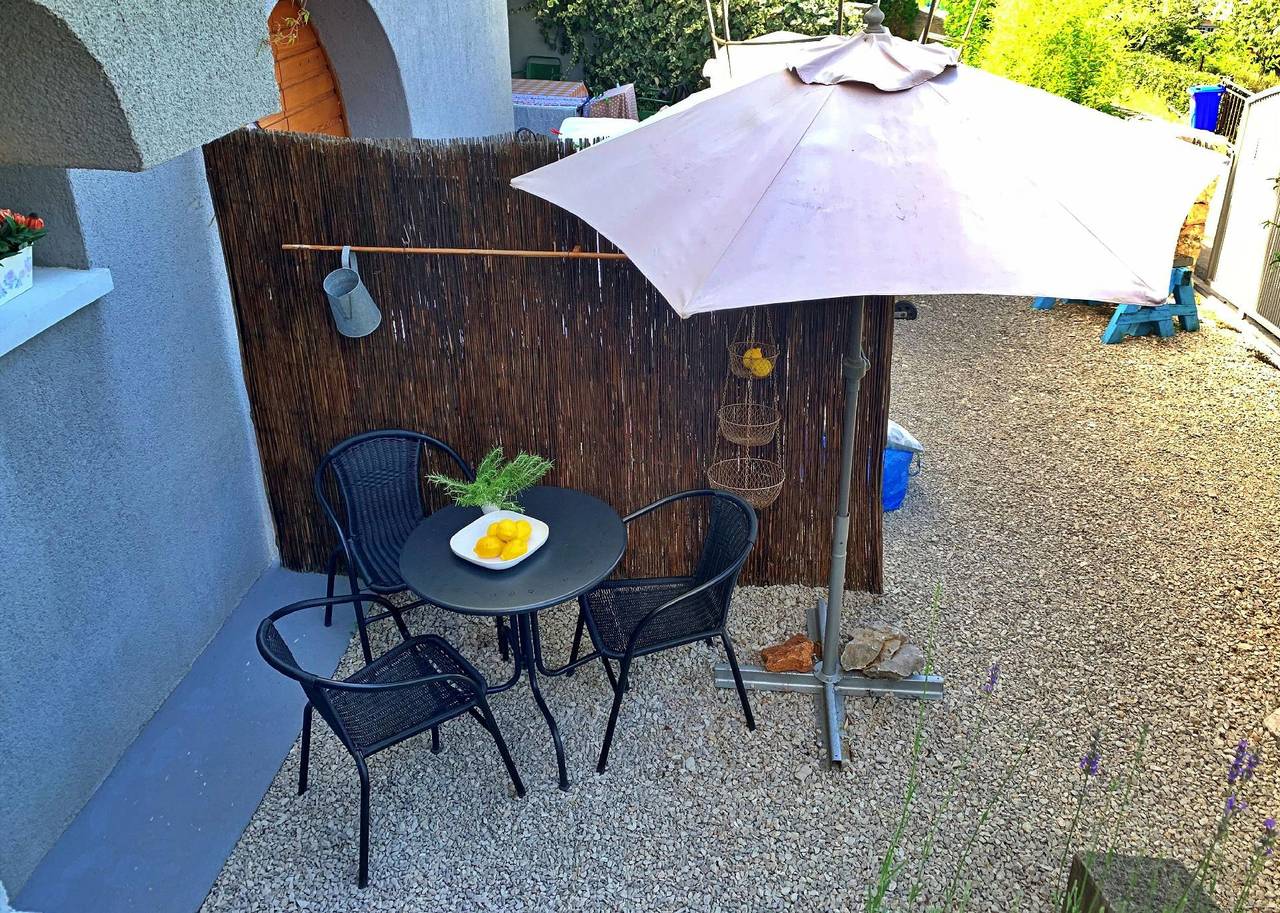 Apartamento vacacional entero, Studio flat near the beach in Silo (Krk), Krk (isla)